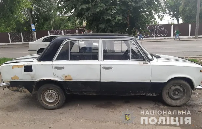 Волинянин обкрадав приміщення і купив собі ВАЗ