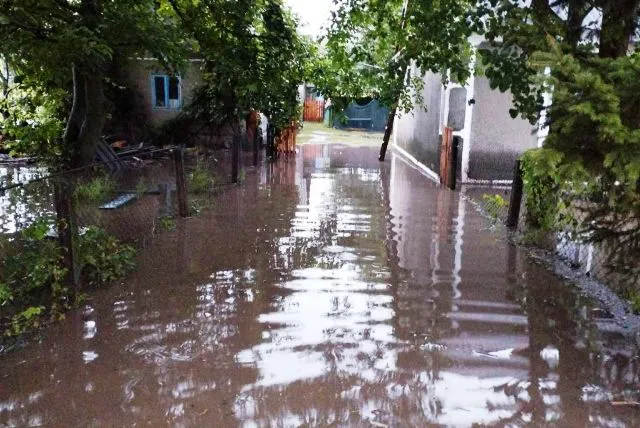 У громаді на Волині – підтоплення: працювали рятувальники (фото)
