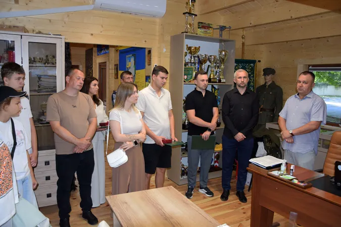У Луцьку родини загиблих прикордонників отримали відзнаки захисників (фото)