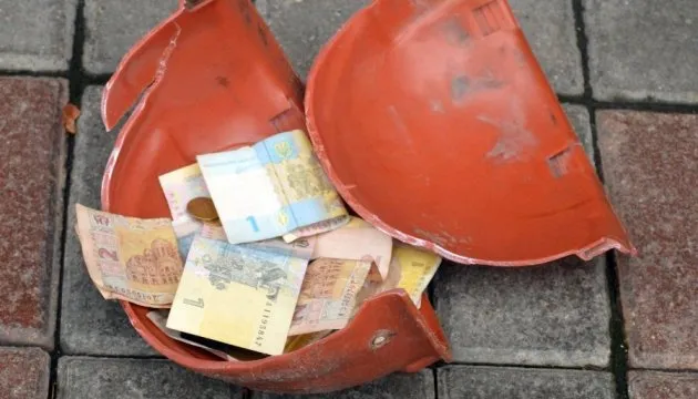 На Волині продовжують страйкувати шахтарі (фото, оновлено)
