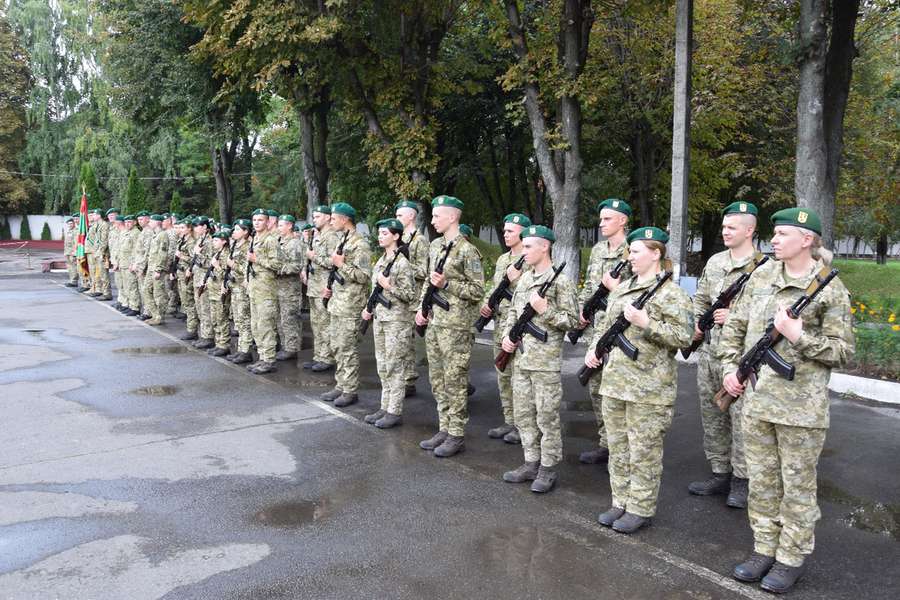 У Луцьку новобранці-прикордонники склали військову присягу (фото)