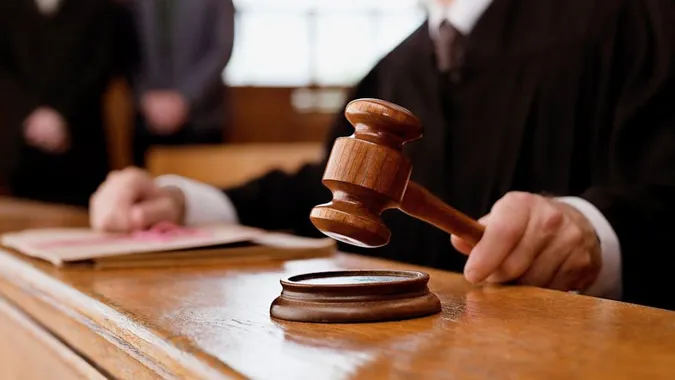 Зміни до Конституції в частині правосуддя вступили в силу