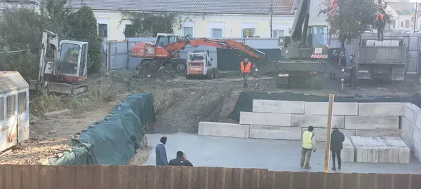 Залиті бетоном підземелля