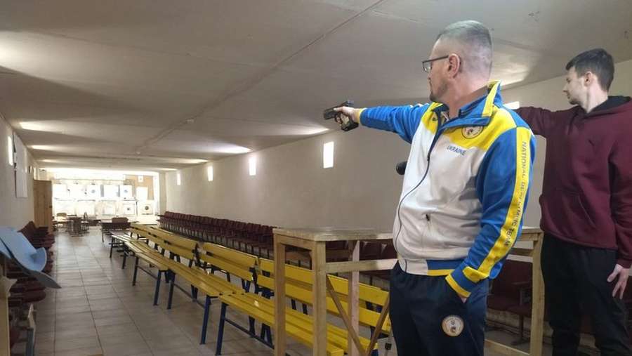 Лучанин готується до чемпіонату світу з кульової стрільби для людей з порушенням слуху