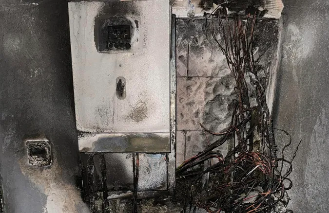 Пошкоджені будинок та електромережа: на Волині у помешканні вибухнув акумулятор (фото)