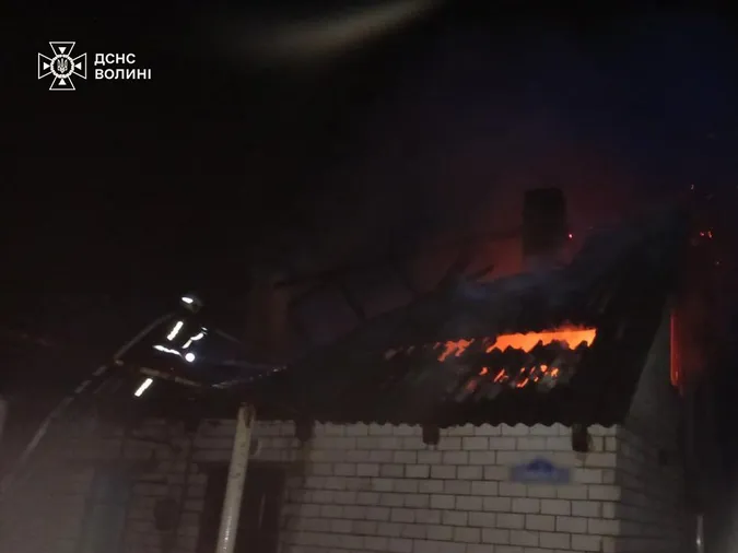 Коротке замикання та куріння: на Волині ліквідували три пожежі (фото)