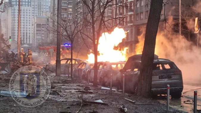 Ворог вдарив по Києву «Кинджалами» та «Іскандерами» (фото)