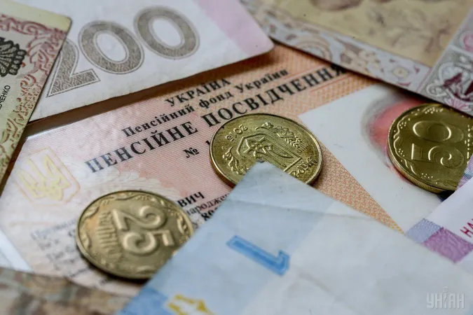 Розенко: Мінімальна пенсія зросте на 62 гривні