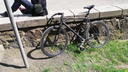 У Луцьку "мерс" збив неповнолітнього велосипедиста і втік (фото)
