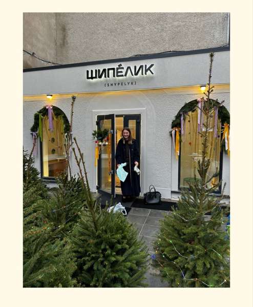 Луцький бренд, який одягнув Шевченка в пуховик, відкрив фірмову крамницю (фото)