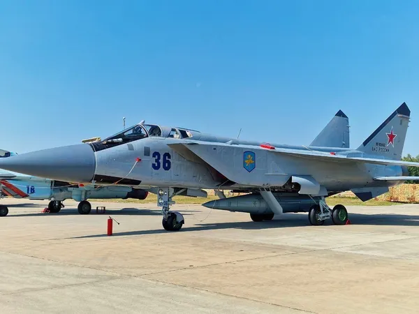 У Білорусь прибули три МіГ-31К – носії гіперзвукових «Кинджалів» (фото)