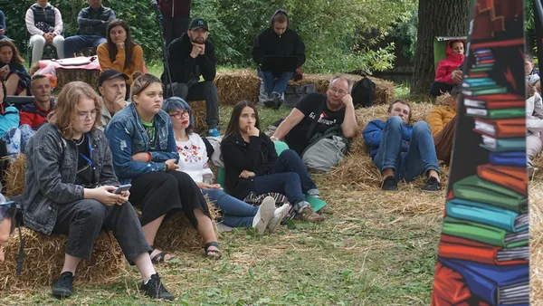На «Бандерштаті» дискутували про війну