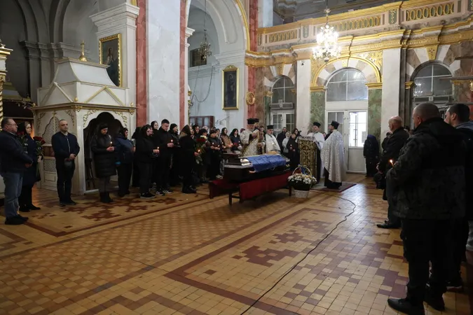 У Луцьку попрощалися з Героєм Іваном Литвинчуком