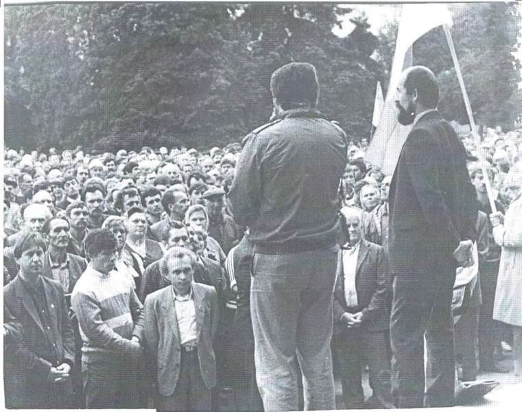 Мітинг на підтримку Литви. Луцьк, 1990 рік