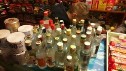 На ринку "Північний"  вилучили майже 40 пляшок сурогату (фото)