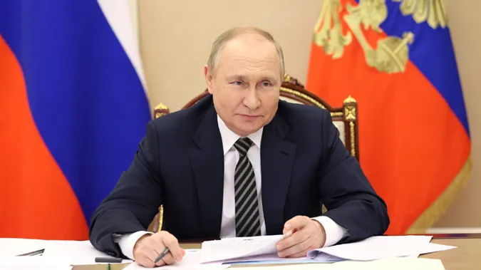 Путін підписав закон про прийом до армії на контракт до 65 років