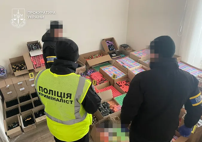 На Волині викрили схему продажу харчових добавок із вмістом наркотиків на 430 мільйонів гривень (фото)
