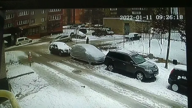 У Луцьку просять упізнати хлопця, який на Кравчука знайшов документи (відео)