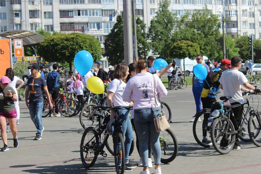 Перекрили вулиці: як у Луцьку пройшов «Велодень» (фото, відео)