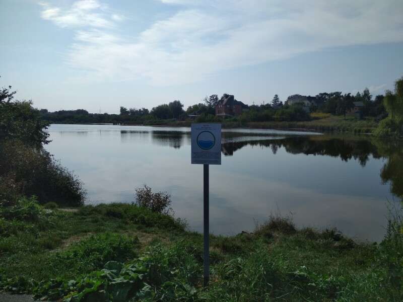 На узбережжях луцьких річок встановили інформаційно-охоронні знаки (фото)