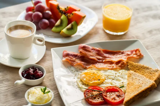 Небезпечні для мозку: які продукти та страви не варто обирати для сніданку