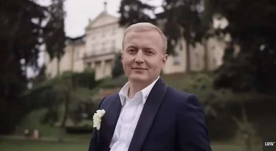 Бенкет під час чуми: експрокурор шокував помпезним весіллям з Москвою