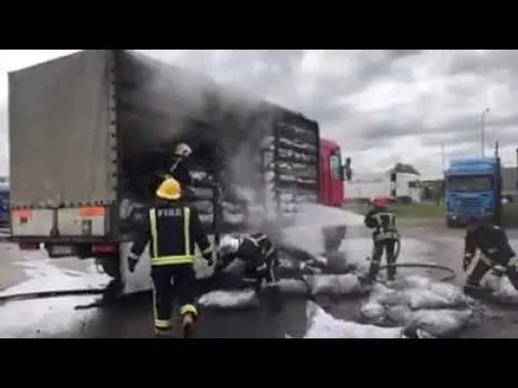 У Ковелі горів причіп вантажівки (фото, відео)