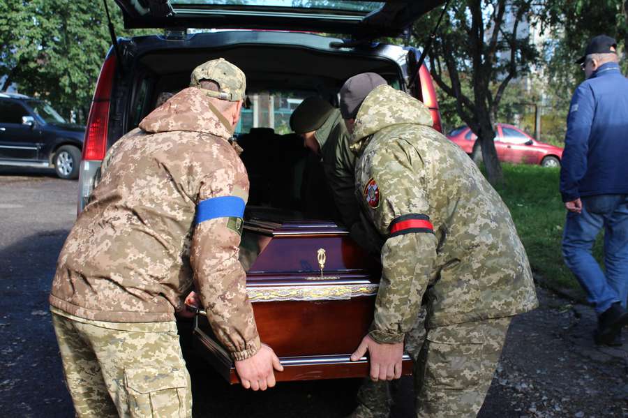 У Підгайцівській громаді попрощалися із загиблим Героєм Юрієм Герасюком (фото, відео)