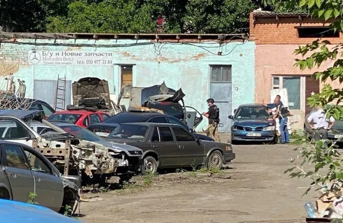 Полтавський нападник відпустив заручника і втік