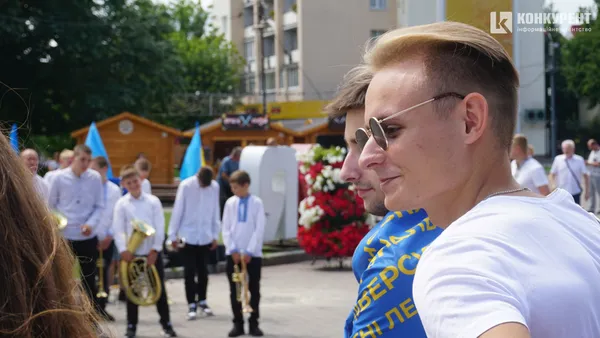 Не 31 рік, а понад 1000: у Луцьку відзначили День державності України (фото, відео)