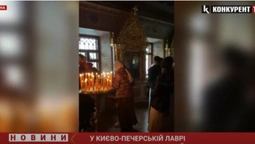 «Звон плывёт над россиею»: у Києво-Печерській лаврі моляться за славу росії (відео)