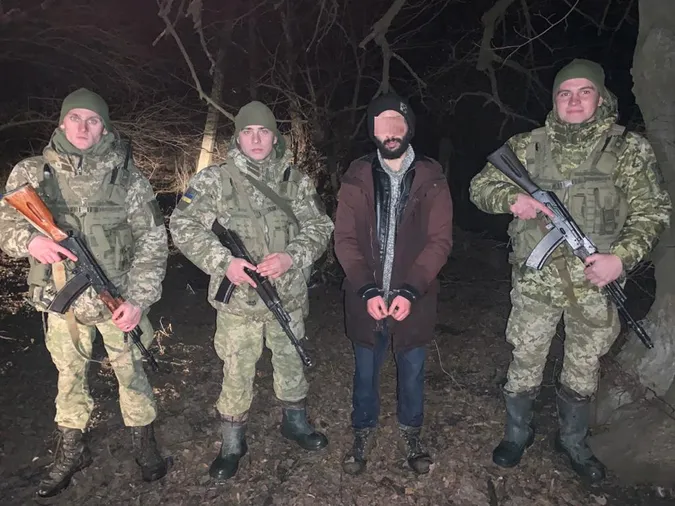 Луцькі прикордонники спіймали марокканця, який шукав кращої долі