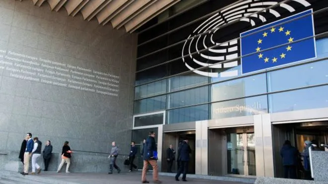 Профкомітет Європарламенту підтримав безвіз для України 