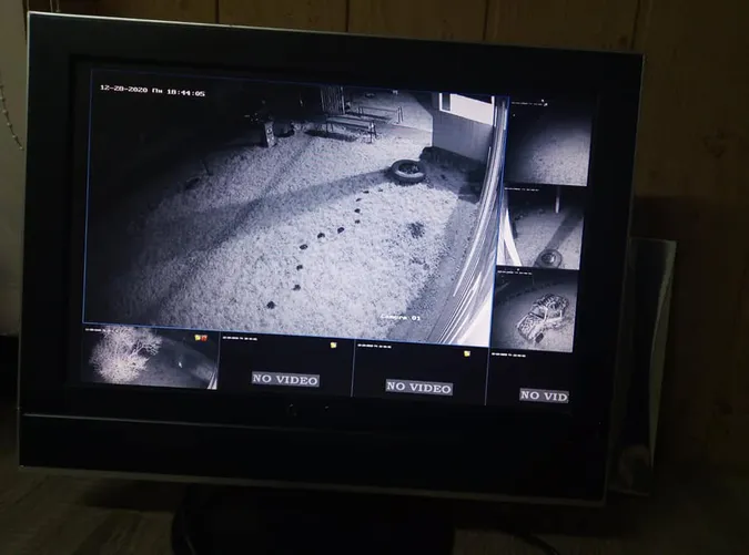 У Сирниках за клубом стежитимуть відеокамери