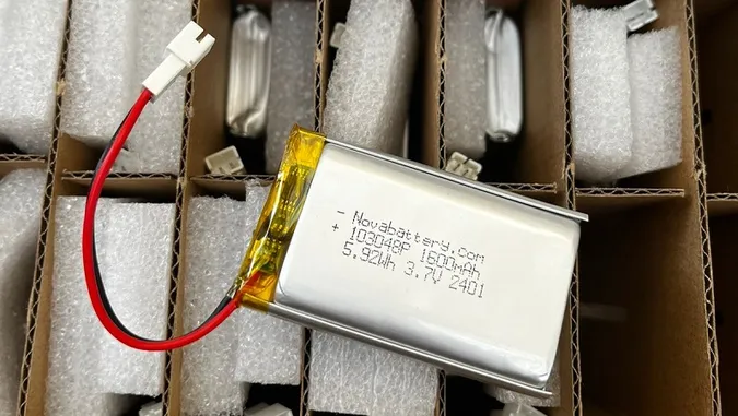 На «Ягодині» в електроскутерах знайшли «ліві» GPS-трекери та акумулятори (фото)