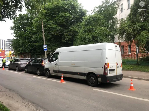 Ефект доміно: у Луцьку в ДТП потрапили одразу три автівки (фото)