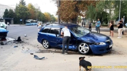 У Луцьку на Відродженні зіткнулися дві автівки – постраждав пасажир (фото)