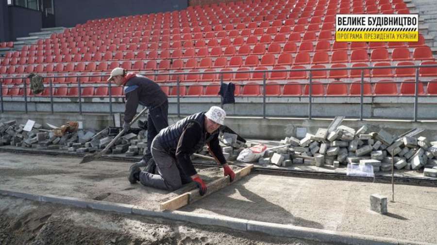 Показали, на якому етапі відновлення ковельський стадіон «Локомотив» (фото)