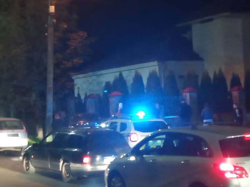 ДТП у Луцьку: автівка вилетіла на газон (фото, відео)