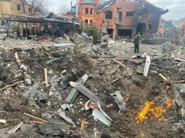 Авіаудар по Білій Церкві: є потерпілі (фото, відео)