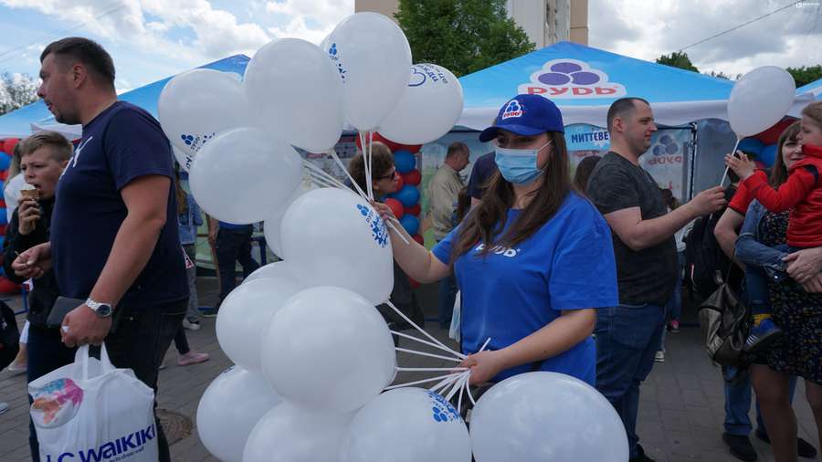 Емоції і драйв: у Луцьку відбулося свято морозива (фото)