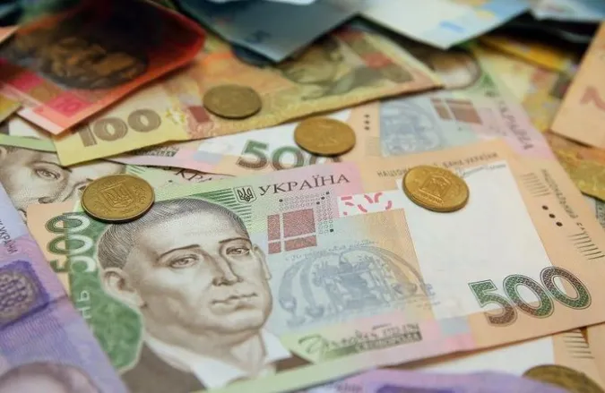 Хто з українців матиме збільшені мінімальні пенсії