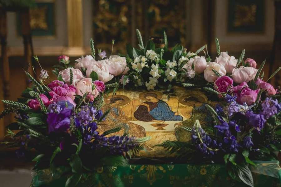 Церковна флористика: лучанка розповіла про квіти для Бога