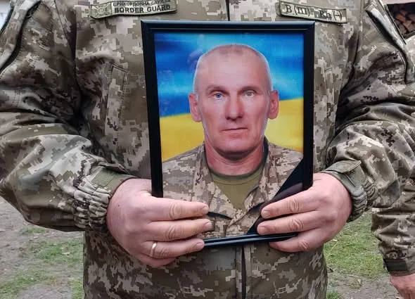 На Волині провели в останню путь воїна-прикордонника Олександра Варенцова