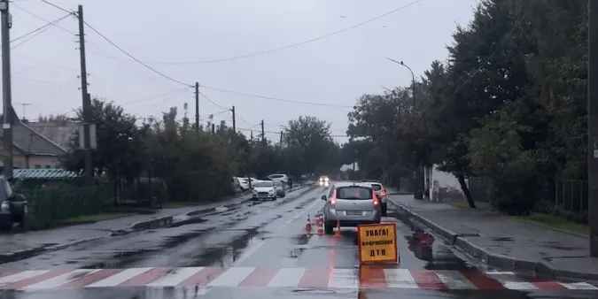 У Луцьку зранку на переході авто збило пенсіонерку (фото)