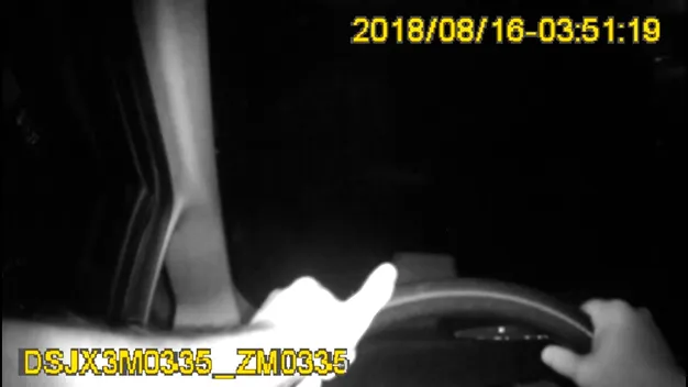 Злодій вискочив на ходу: на Волині патрульні гналися за краденим авто (відео) 