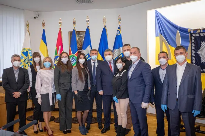Волинські лікарі, які допомагали італійцям під час спалаху COVID-19, отримали нагороди