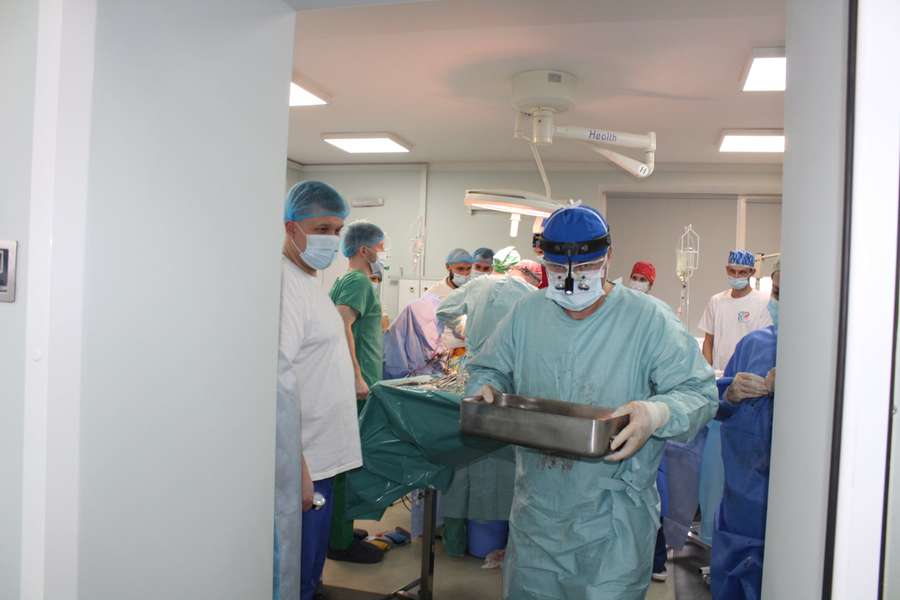 Врятували три життя: Ковельські лікарі пересадили дві нирки та серце (фото)