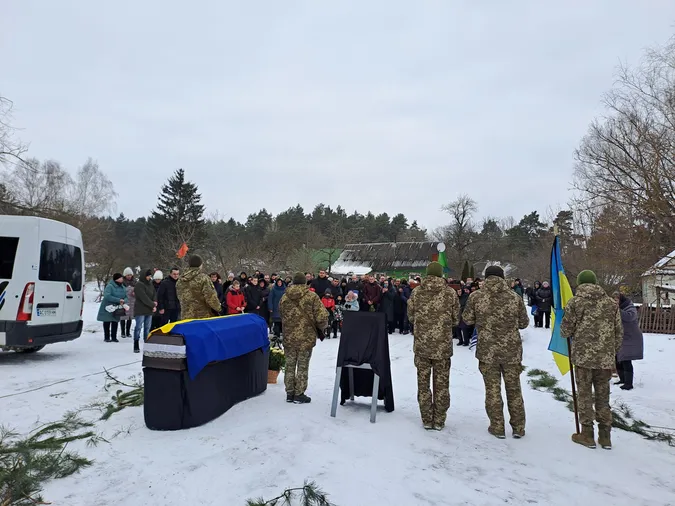 Навіки 43: на Ковельщині попрощалися з загиблим на Донеччині захисником Олександром Мацюком