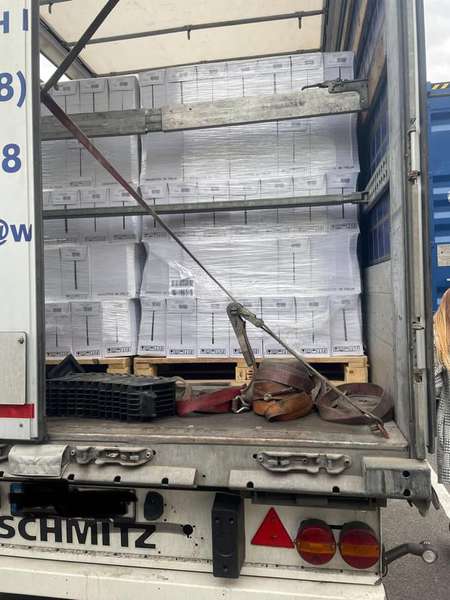 Волинські митники затримали майже 18 тисяч пляшок Fragolino (фото)